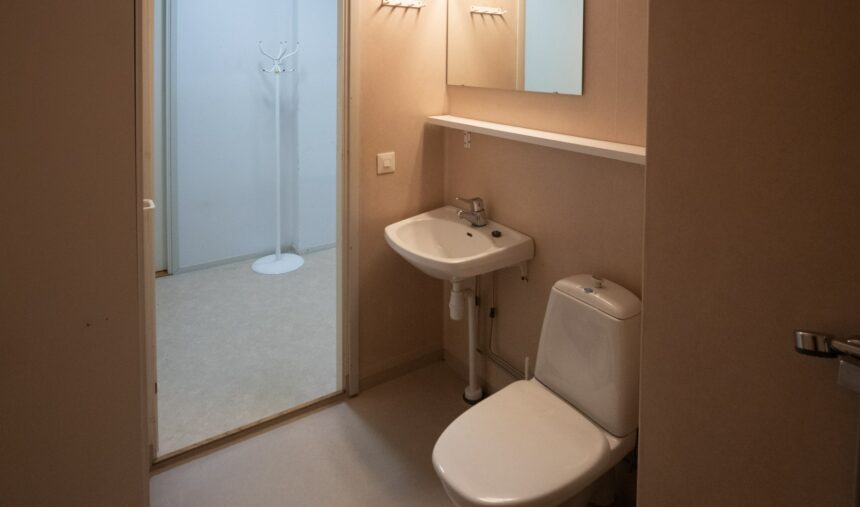 Picture of shared apartment wc